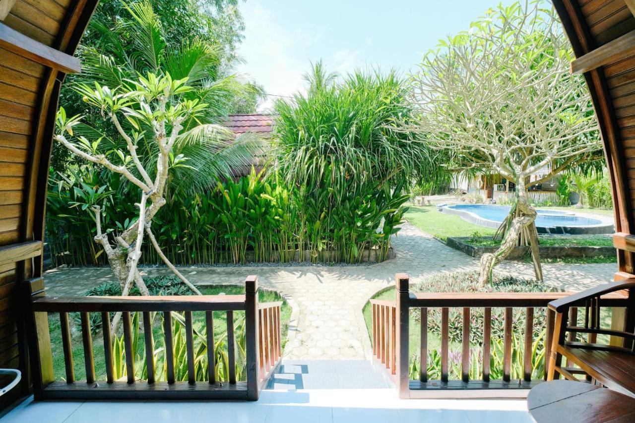 Adi Bungalow Nusa Penida Redpartner Ped Exterior photo