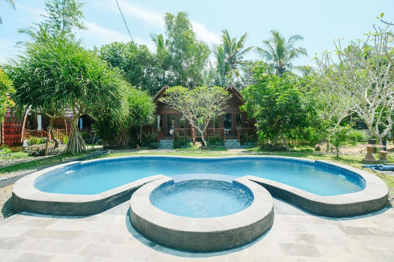 Adi Bungalow Nusa Penida Redpartner Ped Exterior photo