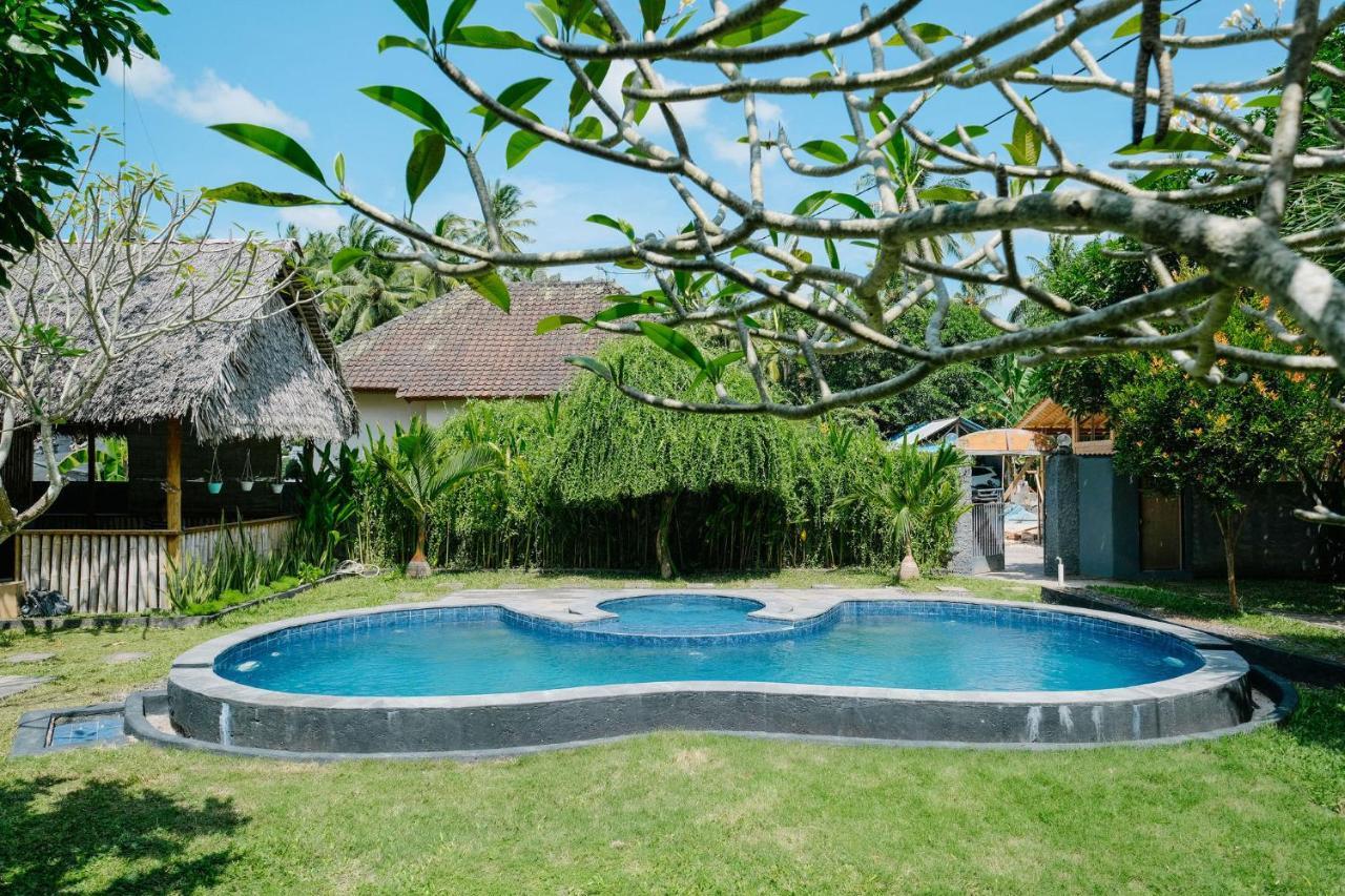 Adi Bungalow Nusa Penida Redpartner Ped Exterior photo